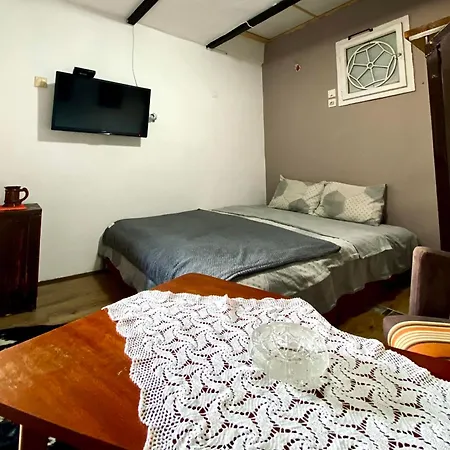 Apartment Lena *