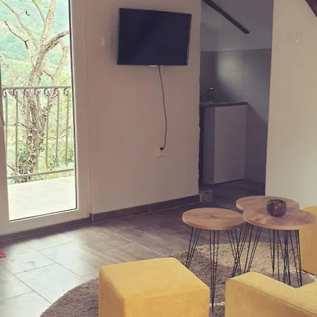 Lena Apartment Meduvrsje